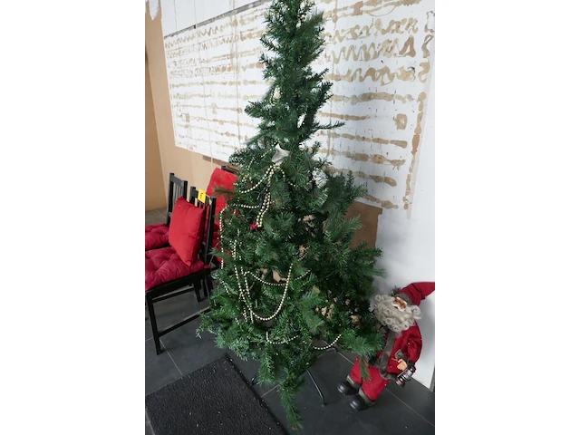 Keukenstoelen + kerstboom - afbeelding 4 van  4