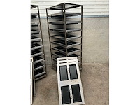 Keybake - regaalwagen inclusief bakvormen (2x) - afbeelding 3 van  5