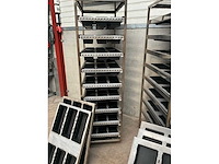 Keybake - regaalwagen inclusief bakvormen (2x) - afbeelding 4 van  5