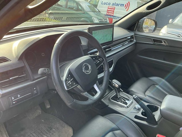 Kg mobility musso grand bedrijfswagen - afbeelding 9 van  33