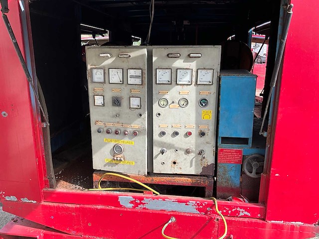 Khd deutz stroomgenerator op containerslede - afbeelding 5 van  7