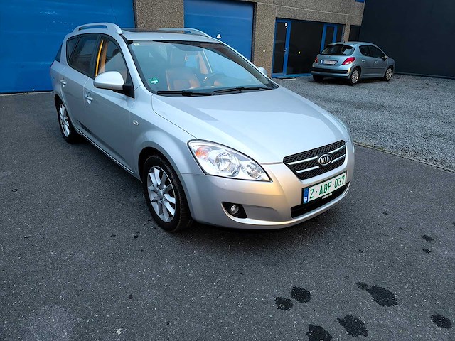 Kia - cee’d sw – benzine – 2008 – 157.321 km – manueel - afbeelding 12 van  20