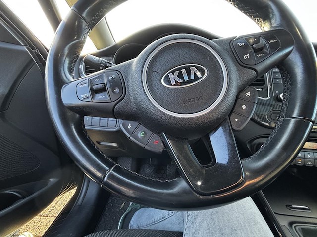 Kia carens 1.6i navi edition+, 2018 - afbeelding 6 van  26