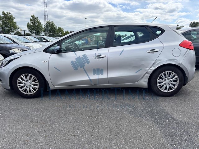 Kia cee d comfort plus crdi, 2013 - afbeelding 34 van  35