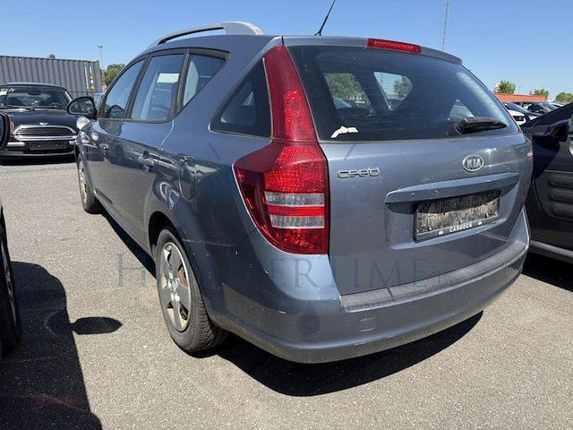 Kia cee d sporty wagon active crdi, 2009 - afbeelding 29 van  32