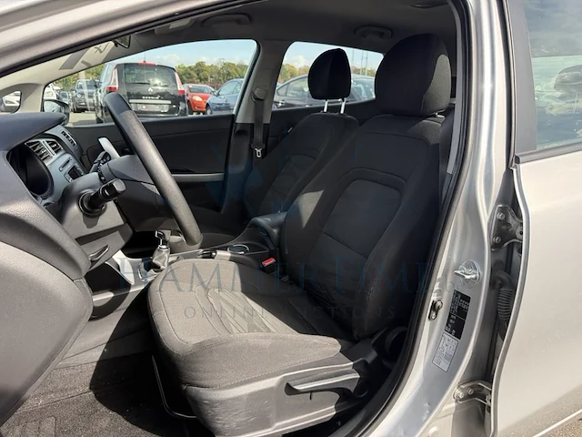 Kia cee'd 1 4 crdi fusion, 2013 - afbeelding 27 van  27