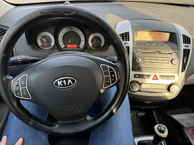 Kia cee'd 1 6 ex, 2010 - afbeelding 3 van  29