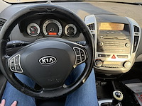Kia cee'd 1 6 ex, 2010 - afbeelding 3 van  29