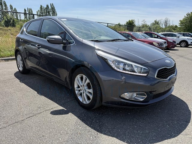 Kia cee'd 1.4i fifa world cup edition 100, 2015 - afbeelding 23 van  30