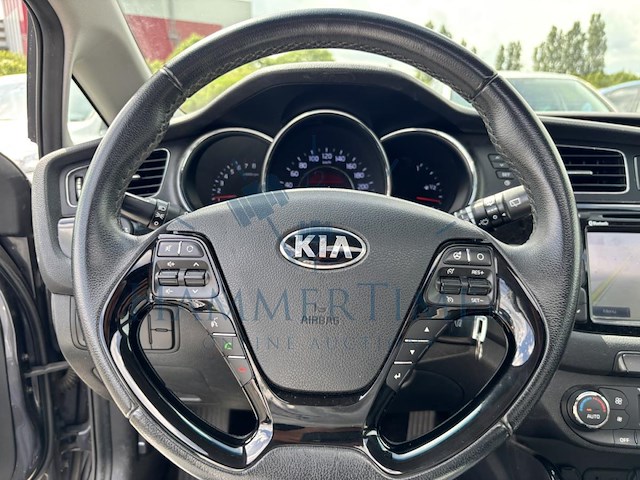 Kia cee'd, 1.4i fifa world cup edition,2015 - afbeelding 11 van  32