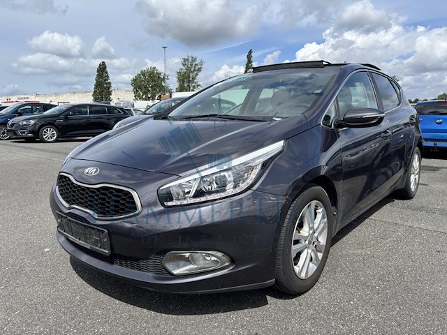 Kia cee'd, 1.4i fifa world cup edition,2015 - afbeelding 1 van  32