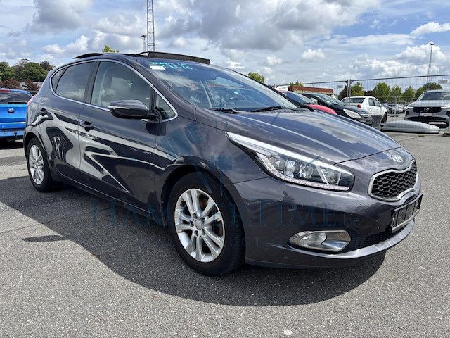 Kia cee'd, 1.4i fifa world cup edition,2015 - afbeelding 23 van  32