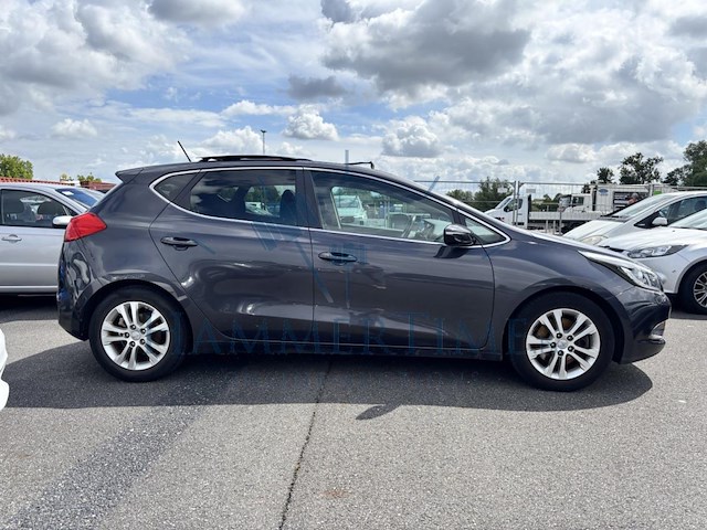 Kia cee'd, 1.4i fifa world cup edition,2015 - afbeelding 27 van  32