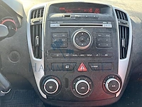 Kia cee'd 1.4i lx isg ecodynamics, 2011 - afbeelding 8 van  33