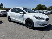 Kia cee'd 1.6 crdi lounge, 2014 - afbeelding 23 van  29