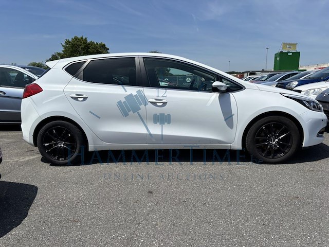 Kia cee'd 1.6 crdi lounge, 2014 - afbeelding 24 van  29