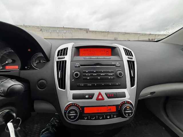 Kia cee'd 1.6 crdi lx isg ecodynamics, 2007 - afbeelding 2 van  35