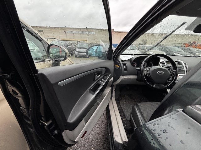 Kia cee'd 1.6 crdi lx isg ecodynamics, 2007 - afbeelding 32 van  35