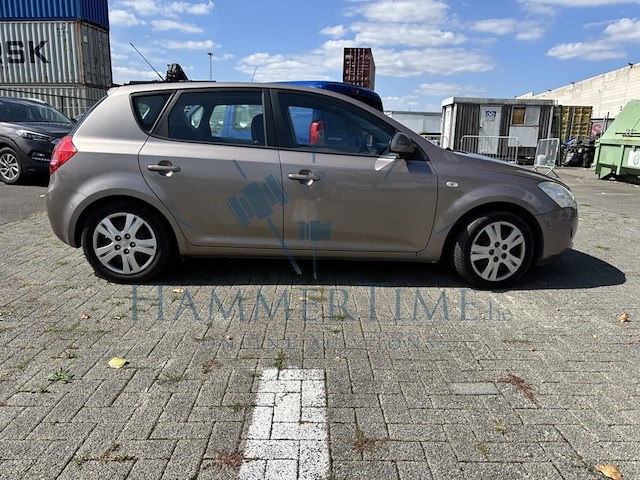 Kia cee'd 1.6 turbo crdi vgt ex, 2008 - afbeelding 22 van  27