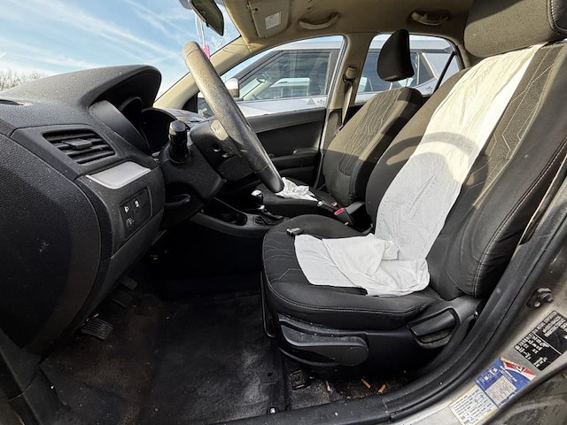 Kia picanto 1 isg, 2011 - afbeelding 6 van  26