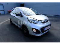 Kia picanto car (vin:knabx511act191971)