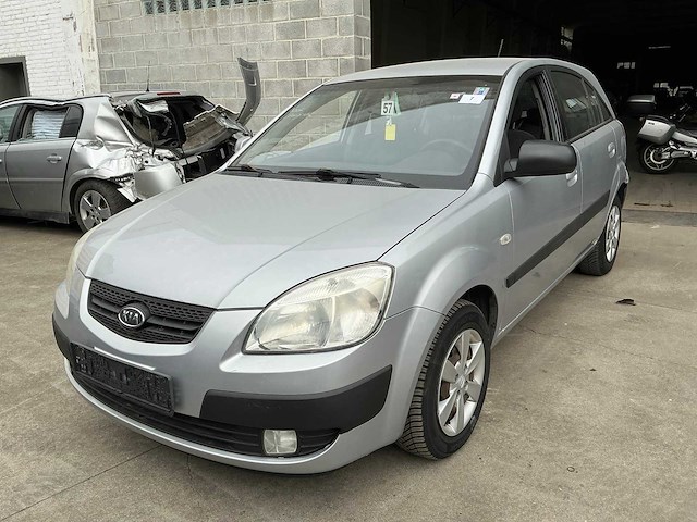 Kia rio personenauto - afbeelding 1 van  13