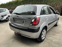 Kia rio personenauto - afbeelding 9 van  13