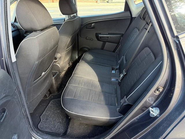 Kia venga, 2010 - afbeelding 15 van  23