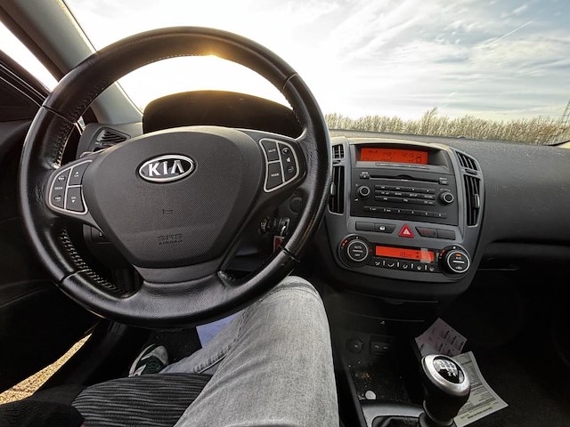 Kia/pro cee'd 1 6 iwhite, 2010 - afbeelding 3 van  24