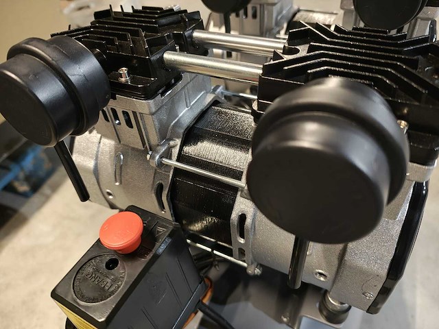 Kibani stille compressor 100 liter - afbeelding 7 van  14