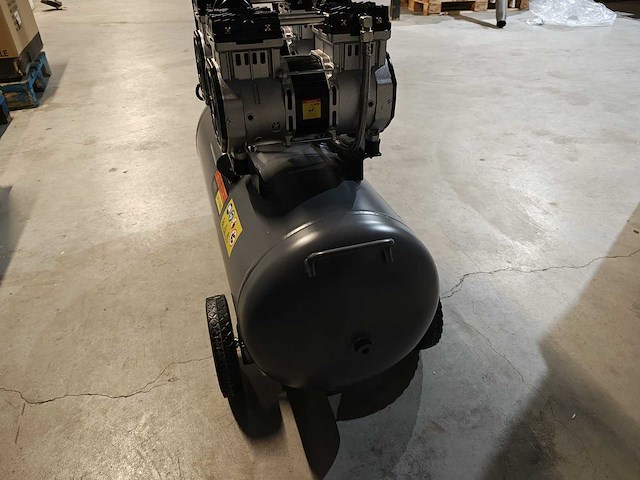 Kibani stille compressor 100 liter - afbeelding 5 van  13