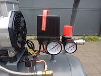 Kibani stille compressor 50 liter - afbeelding 2 van  5