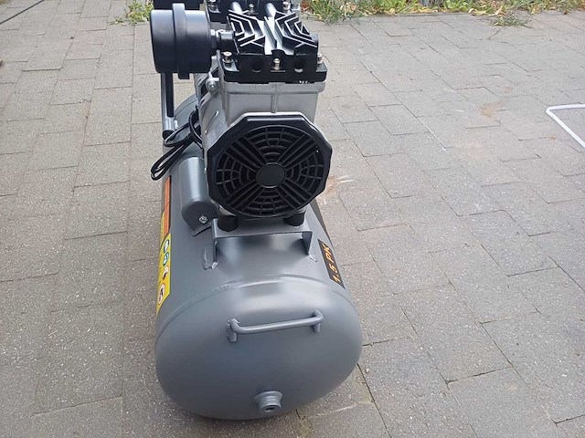 Kibani stille compressor 50 liter - afbeelding 3 van  5