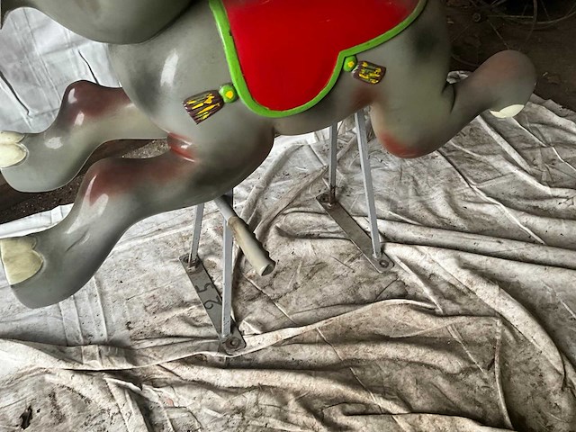 Kind carrouselolifant - afbeelding 5 van  6