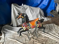 Kind carrouselpaard - afbeelding 1 van  7