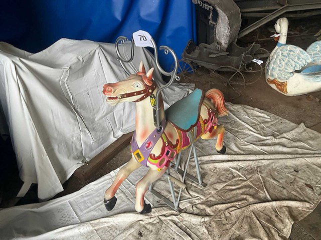 Kind carrouselpaard - afbeelding 3 van  7