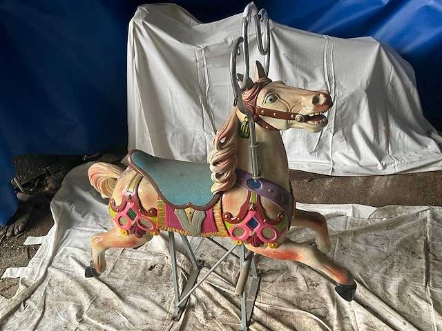 Kind carrouselpaard - afbeelding 7 van  7
