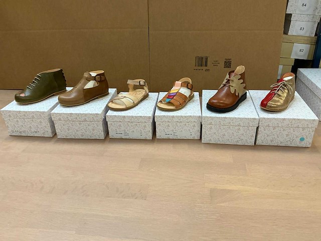 Kinder design schoenen 24 (6x) - afbeelding 1 van  14