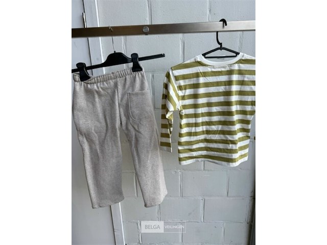 Kinder jongensset bloes + sportbroek maat 110 - afbeelding 3 van  3