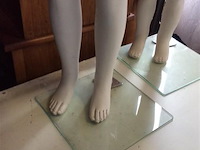 Kinder mannequin - afbeelding 2 van  2