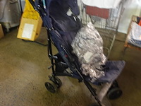 Kinderbuggy met regenscherm - afbeelding 2 van  3