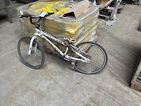 Kinderfiets - afbeelding 1 van  7