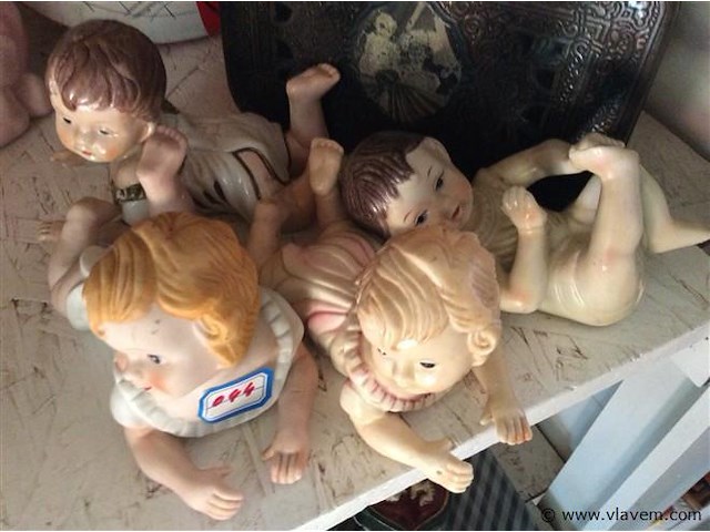 Kinderfiguren porselein 4stuks - afbeelding 1 van  3