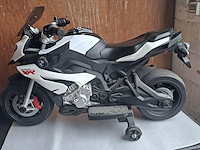 Kindermoto bmw s 1000xr elektrische werking onbekend l 1000mm h 670mm b 500mm - afbeelding 4 van  11