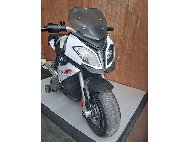 Kindermoto bmw s 1000xr elektrische werking onbekend l 1000mm h 670mm b 500mm - afbeelding 7 van  11