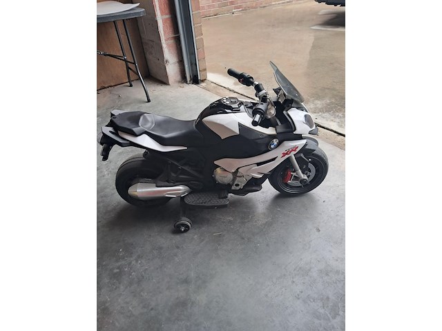 Kindermoto bmw s 1000xr elektrische werking onbekend l 1000mm h 670mm b 500mm - afbeelding 11 van  11