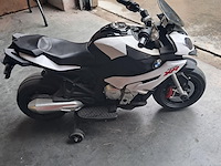 Kindermoto bmw s 1000xr elektrische werking onbekend l 1000mm h 670mm b 500mm - afbeelding 11 van  11