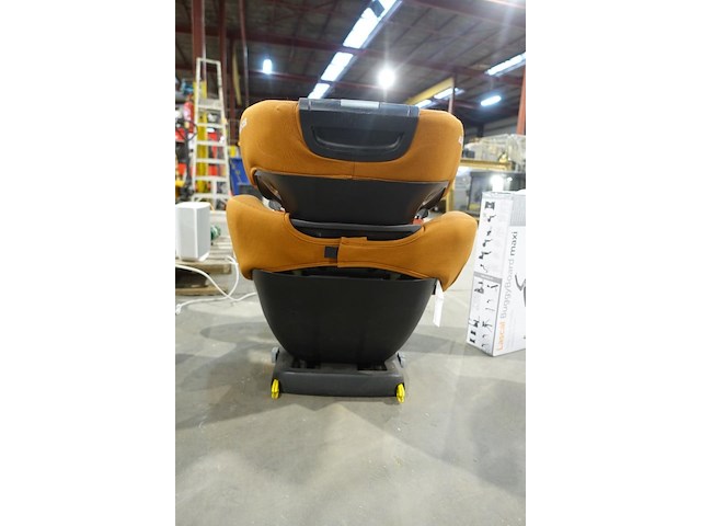 Kinderstoel maxi-cosi + buggyboard - afbeelding 2 van  3