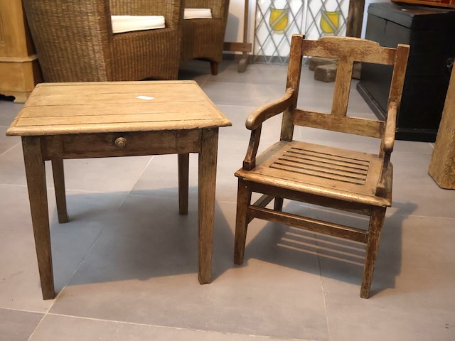 Kindertafel & stoeltje - afbeelding 1 van  5