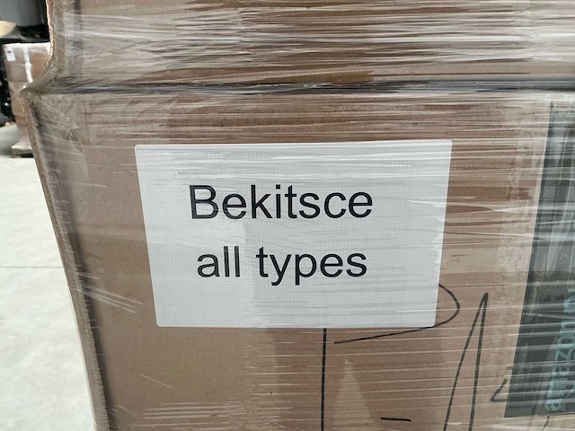 Kinderverkleding retourgoederen - afbeelding 8 van  11